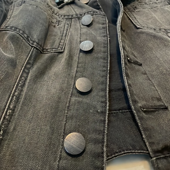 CAbi stunning jean jacket - Size S - Picture 11 of 11